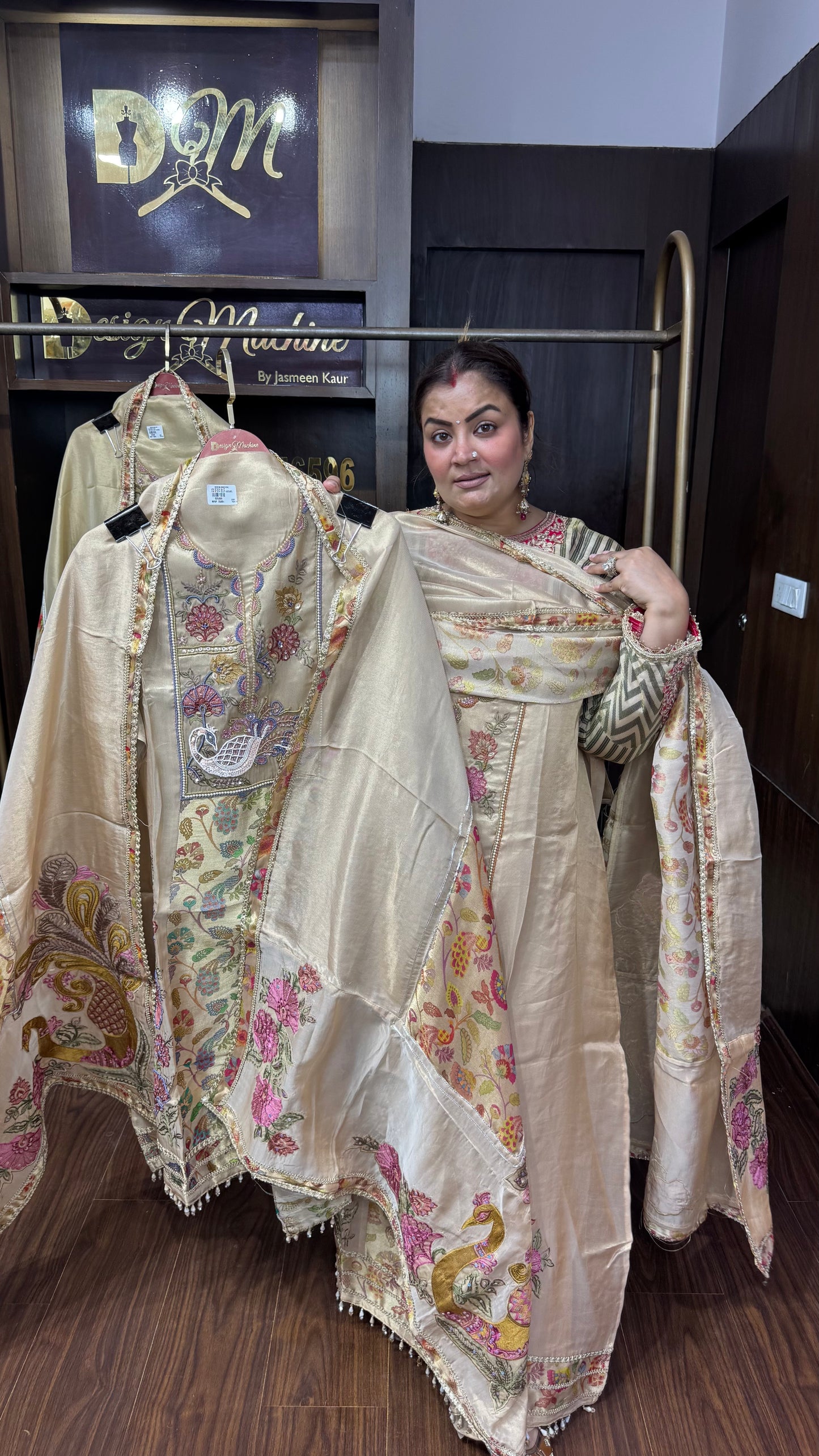 Zareen Ziraff Tissue Unstitched Suit