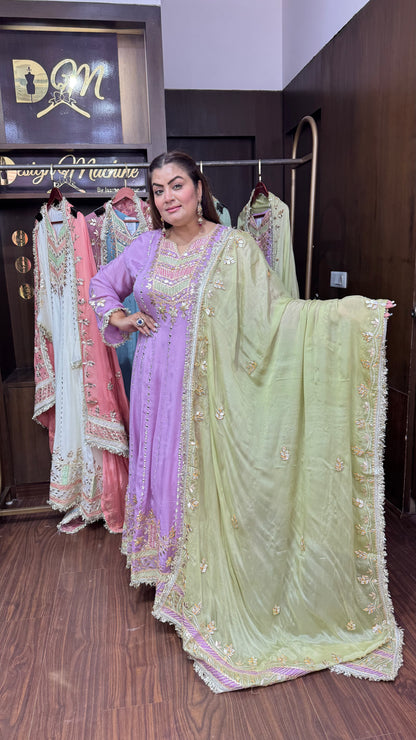 Iyana (Anarkali)