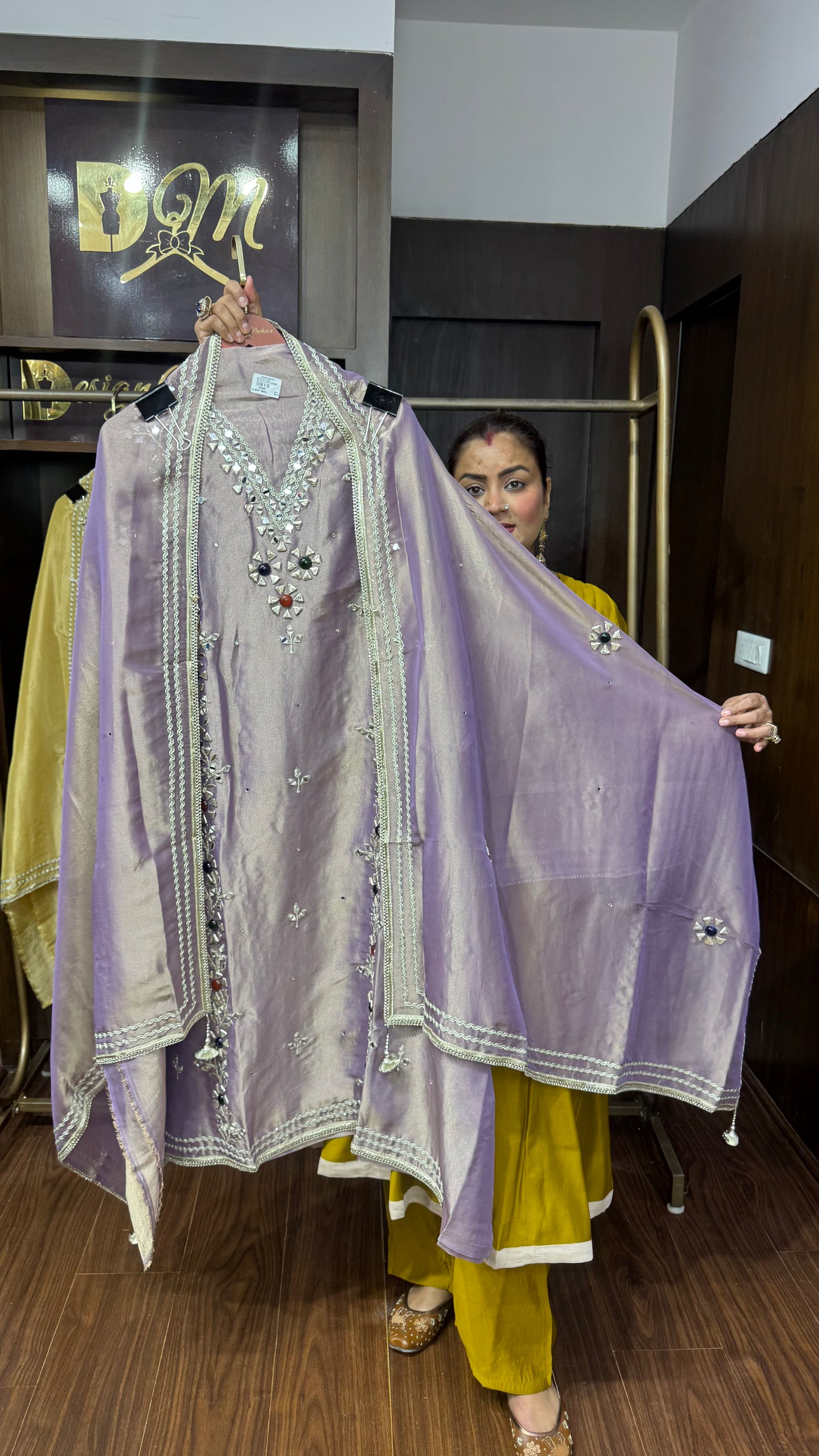 Ashriya (Glass Tissue Unstitch Suit)