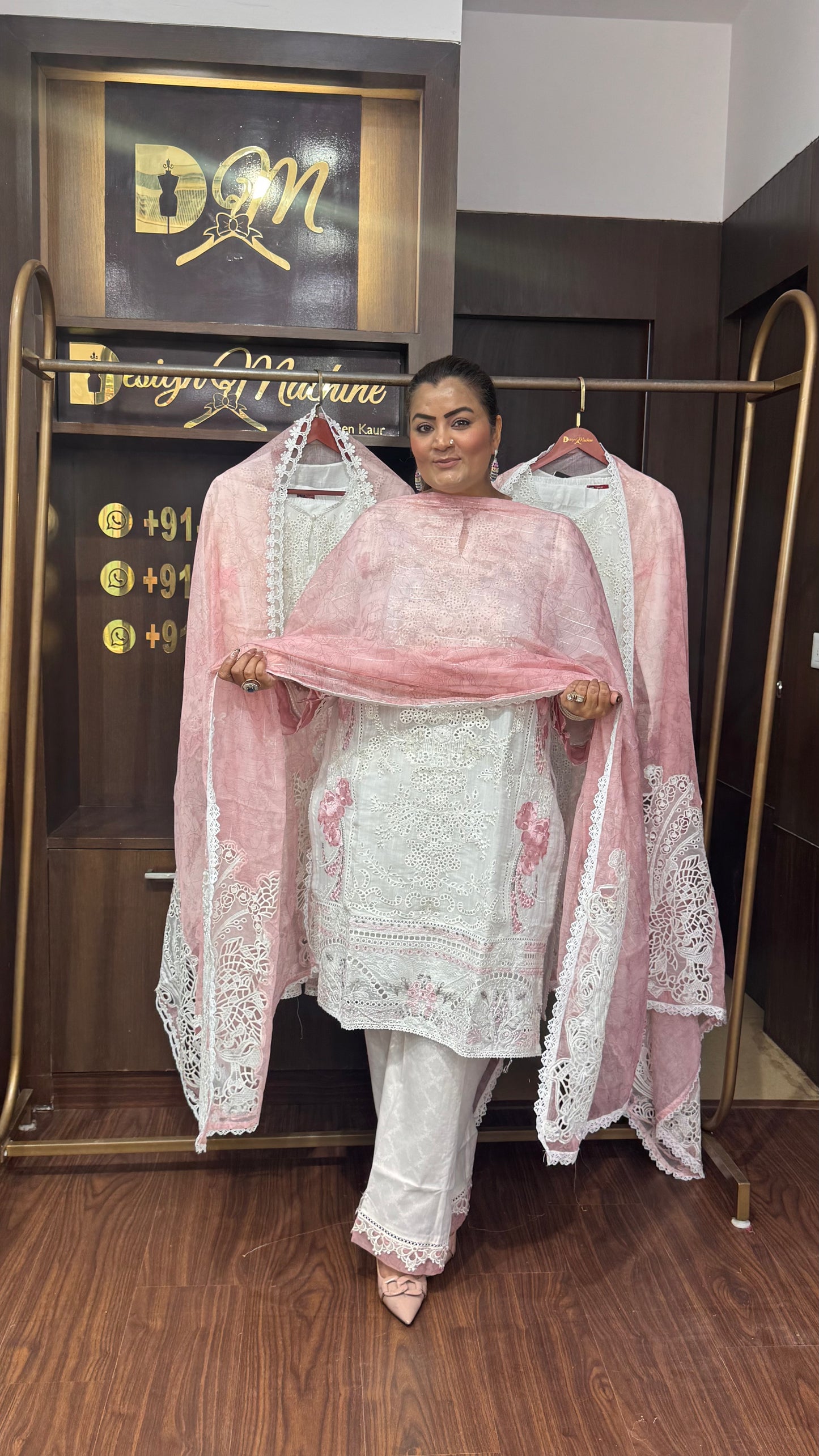 Zoya (Pakistani Suit)