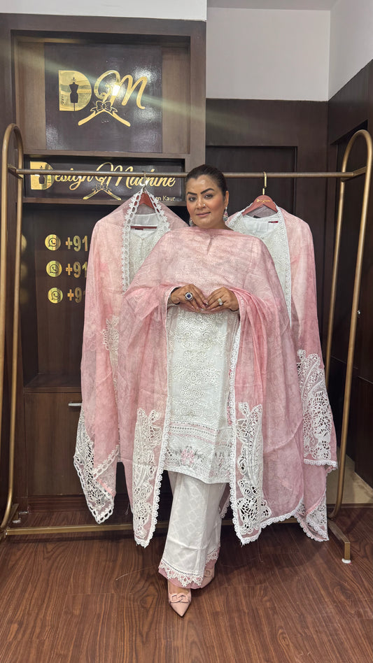 Zoya (Pakistani Suit)