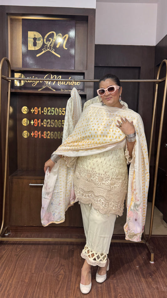 Nayra (Pakistani Suit)