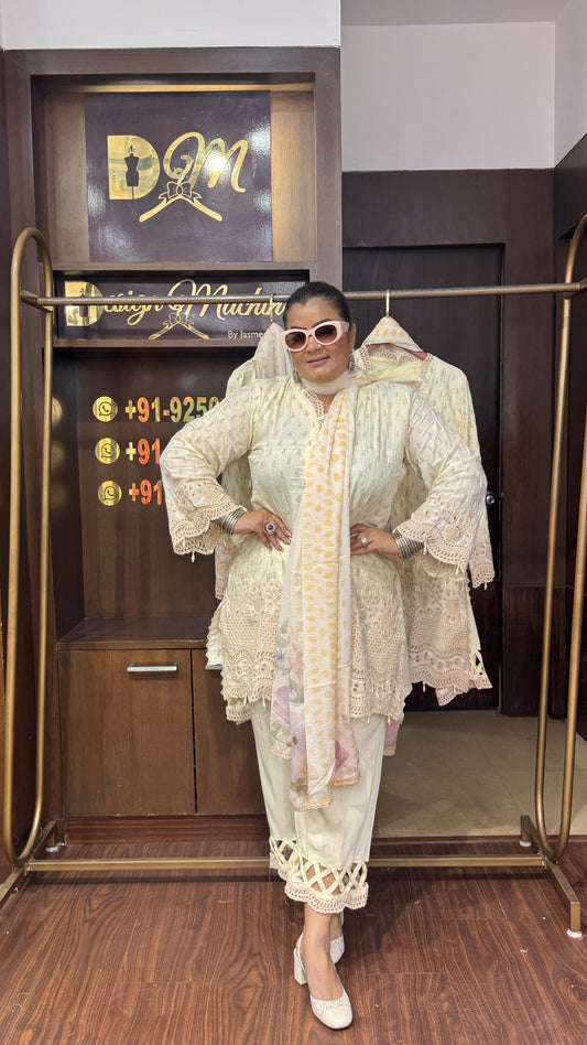 Nayra (Pakistani Suit)