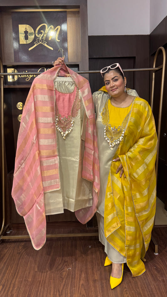 Zarika (Glass Tissue Stitched Suit)