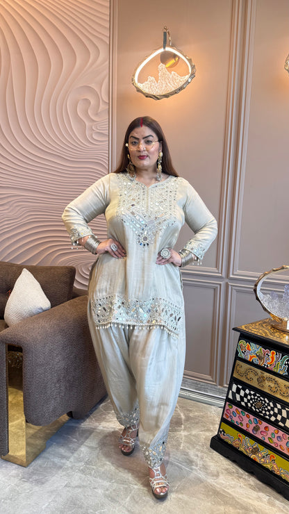 Rang-e-Mahal Farshi Salwar Suit