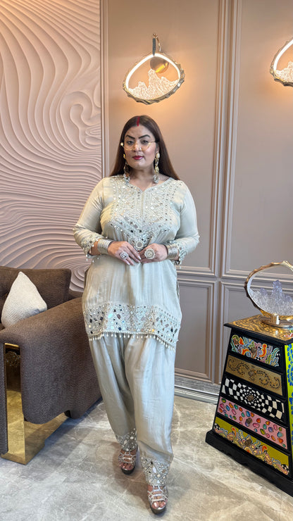 Rang-e-Mahal Farshi Salwar Suit