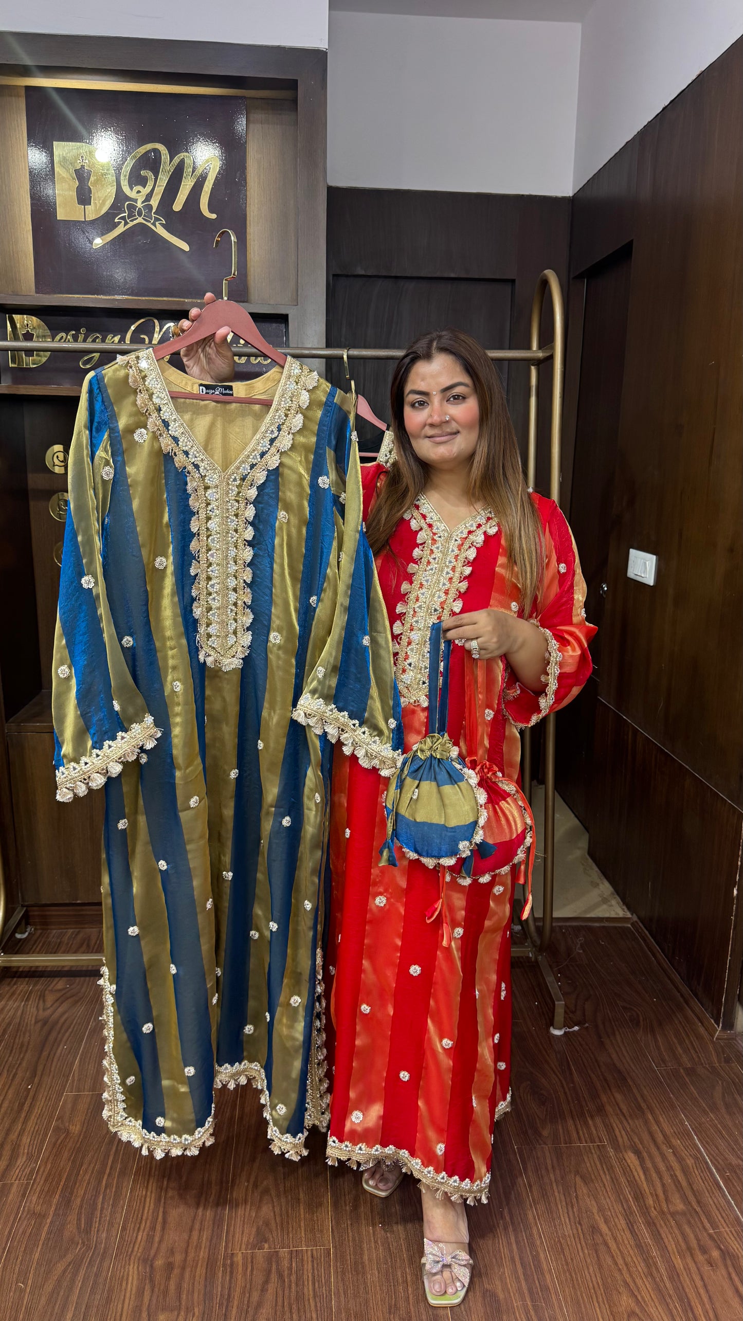Mahira Glass Tissue Phiran with Potli