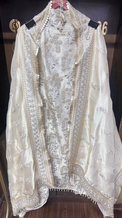 Astha (Ziraff Tissue Unstitch Suit)