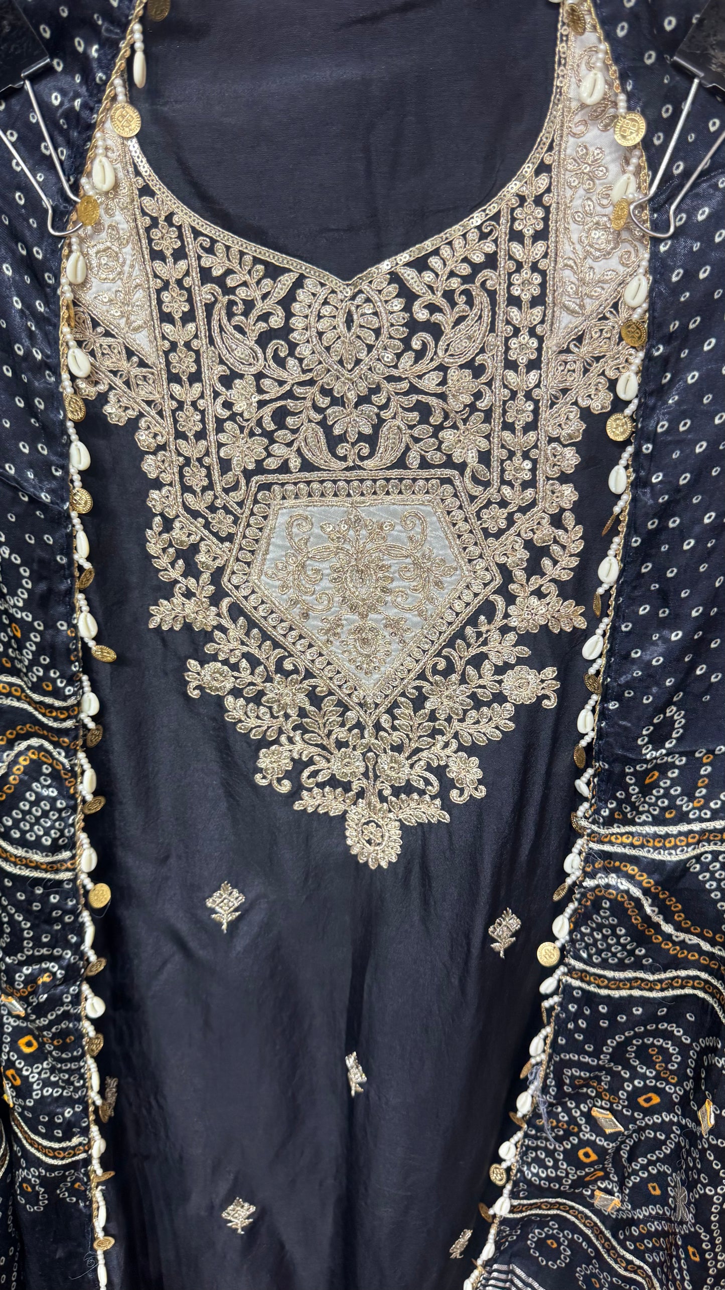 Ishima (Gajji Silk Unstitch Suit)