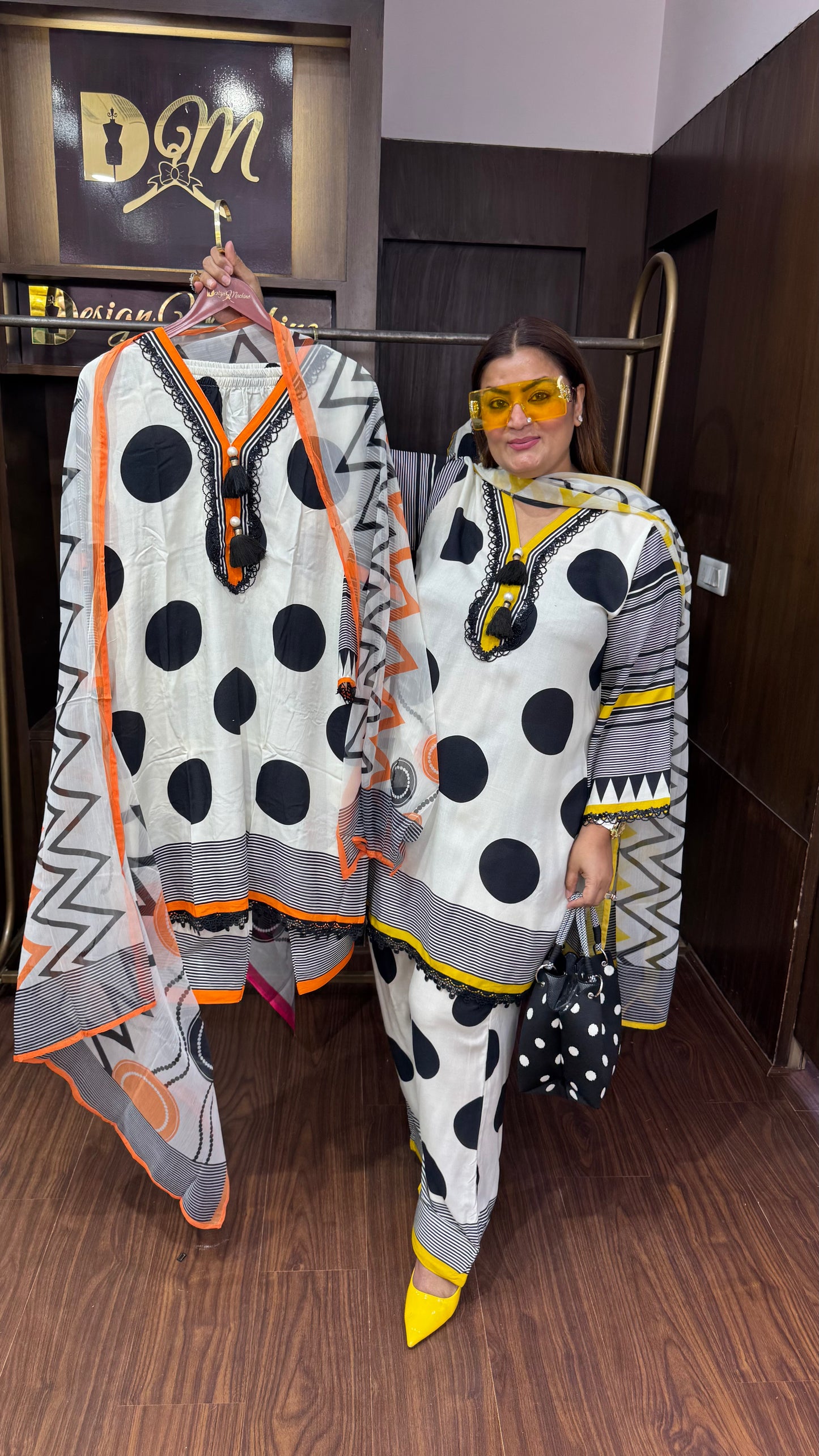 Tvesha (Masleen Cotton Suit)