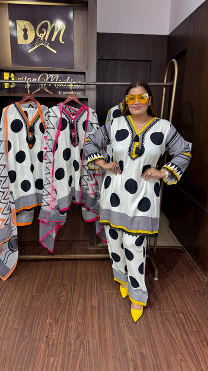 Tvesha (Masleen Cotton Suit)