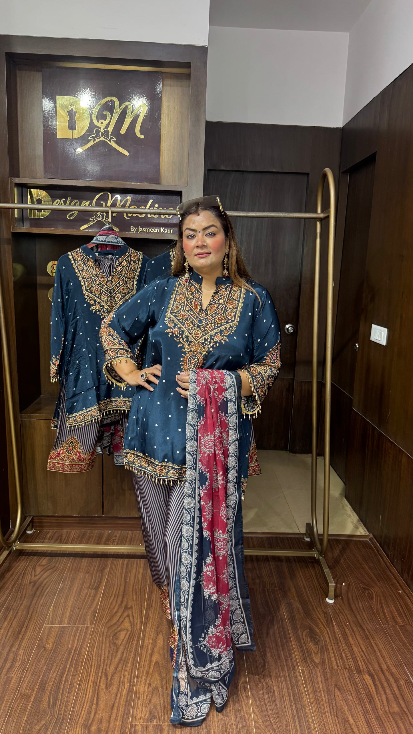 Suhanika (Pure Crepe Suit)