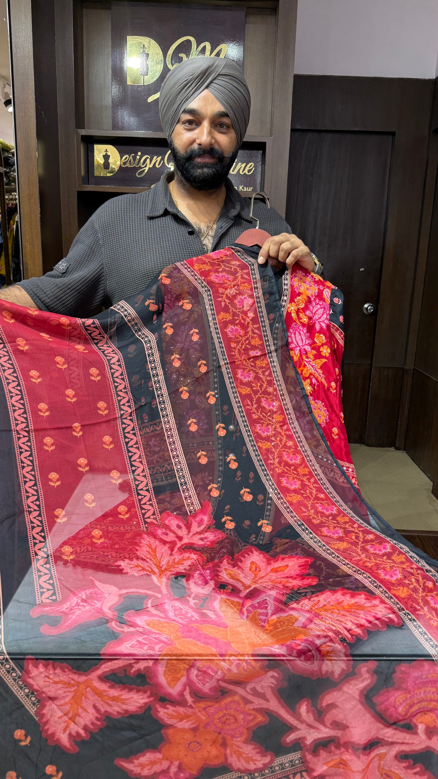 Kavya (Pure Crepe Suit)
