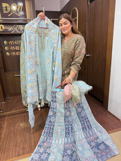 Nazakat (Semi-Stitch) Suit