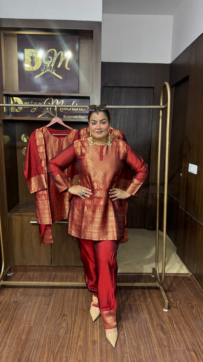 Kaavya (Banarasi Silk Cordset)