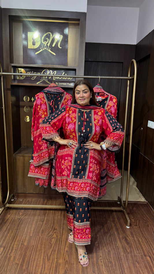 Kavya (Pure Crepe Suit)