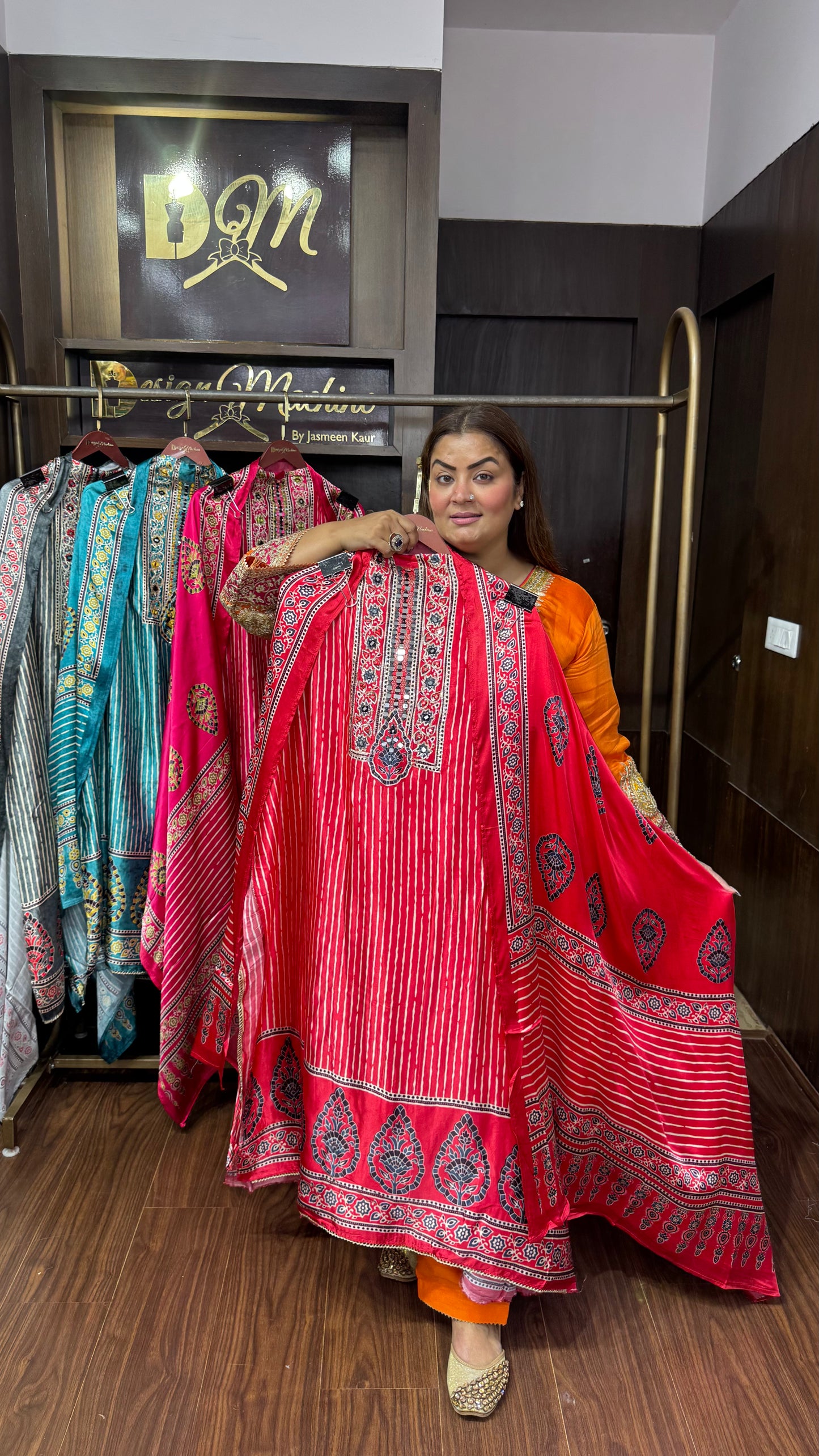 Anisha (Gajji Silk Unstitch Suit)
