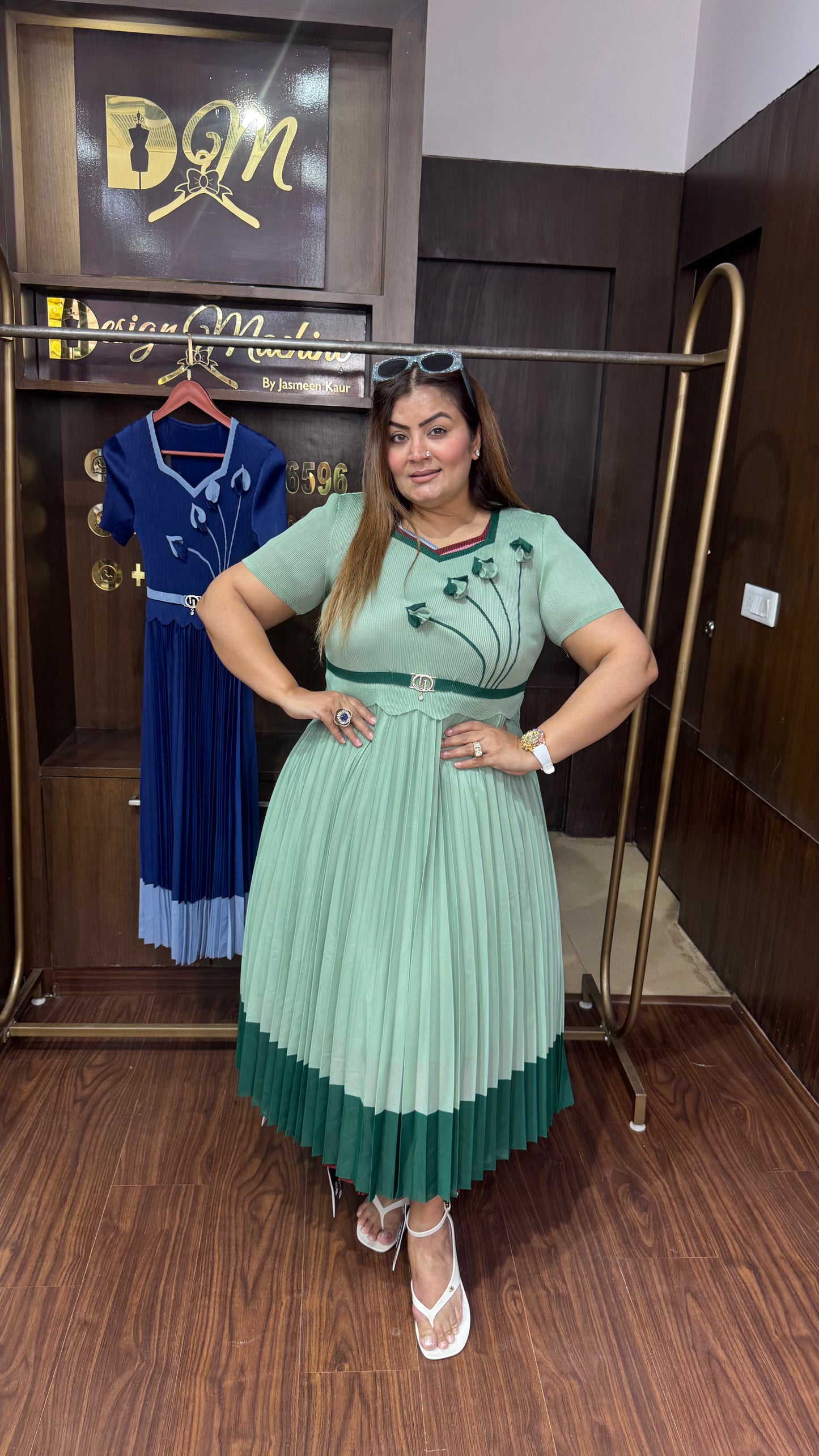 Aarna (Magic Dress)