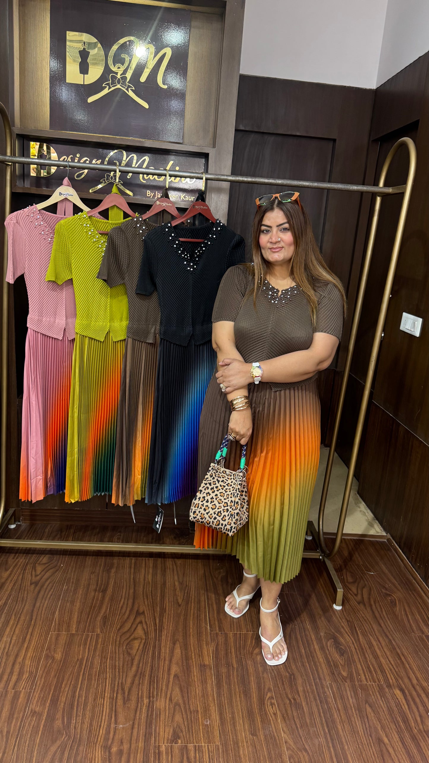 Anaira (Magic Dress)