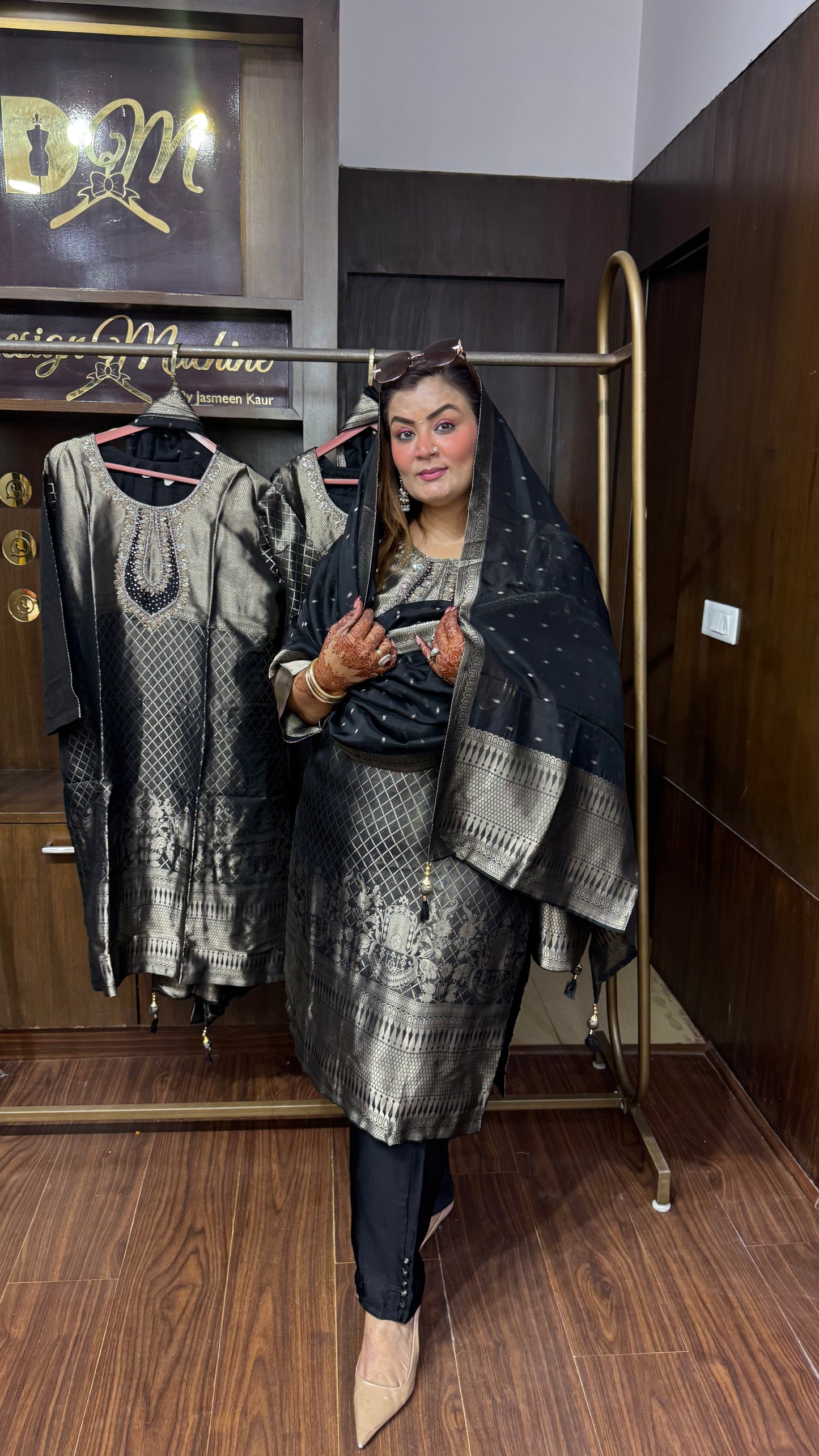 Rivaanshi Banarasi Silk Suit