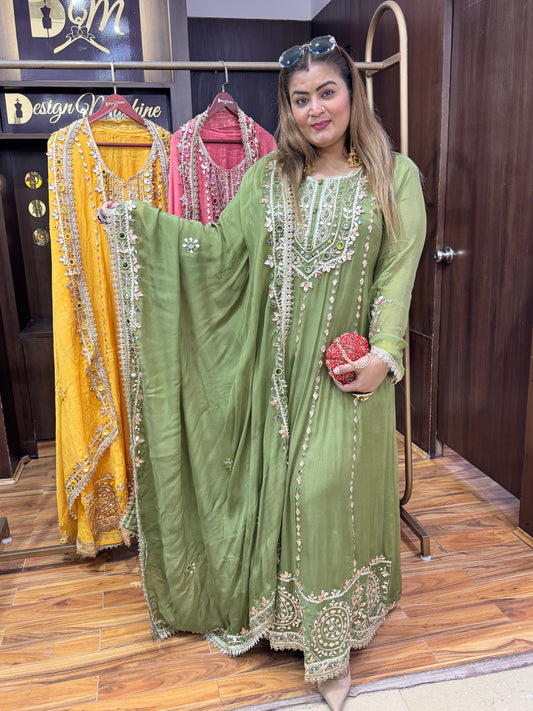 Aabroo Crepe Anarkali