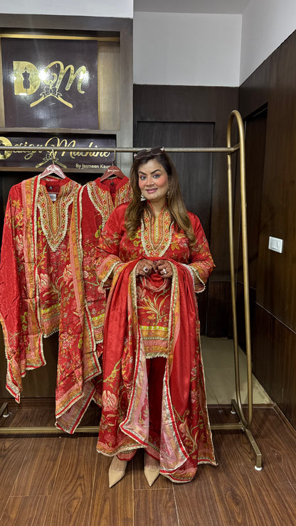 Elaria Pure Crepe Suit
