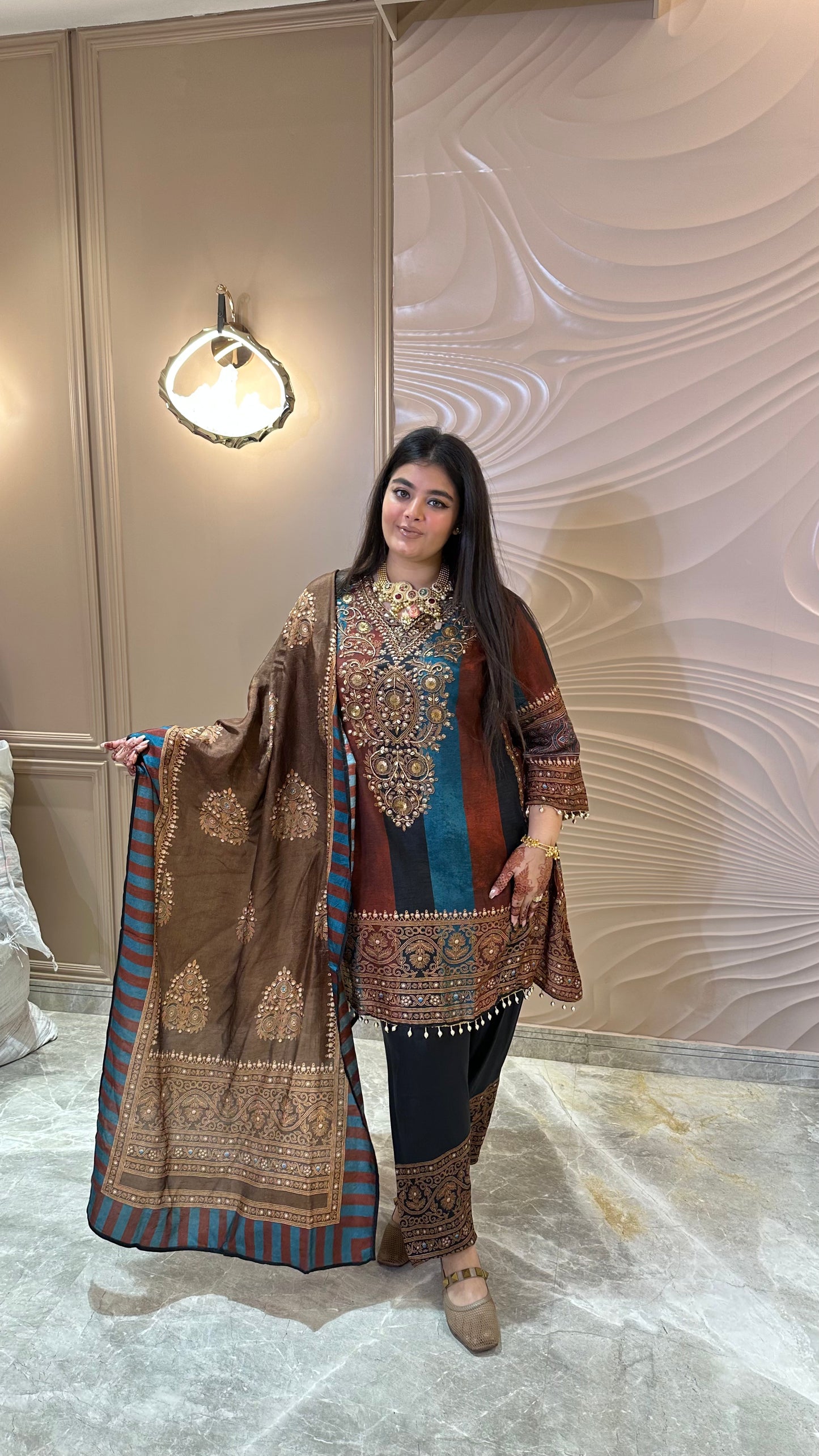 Elviora Pure Crepe Suit