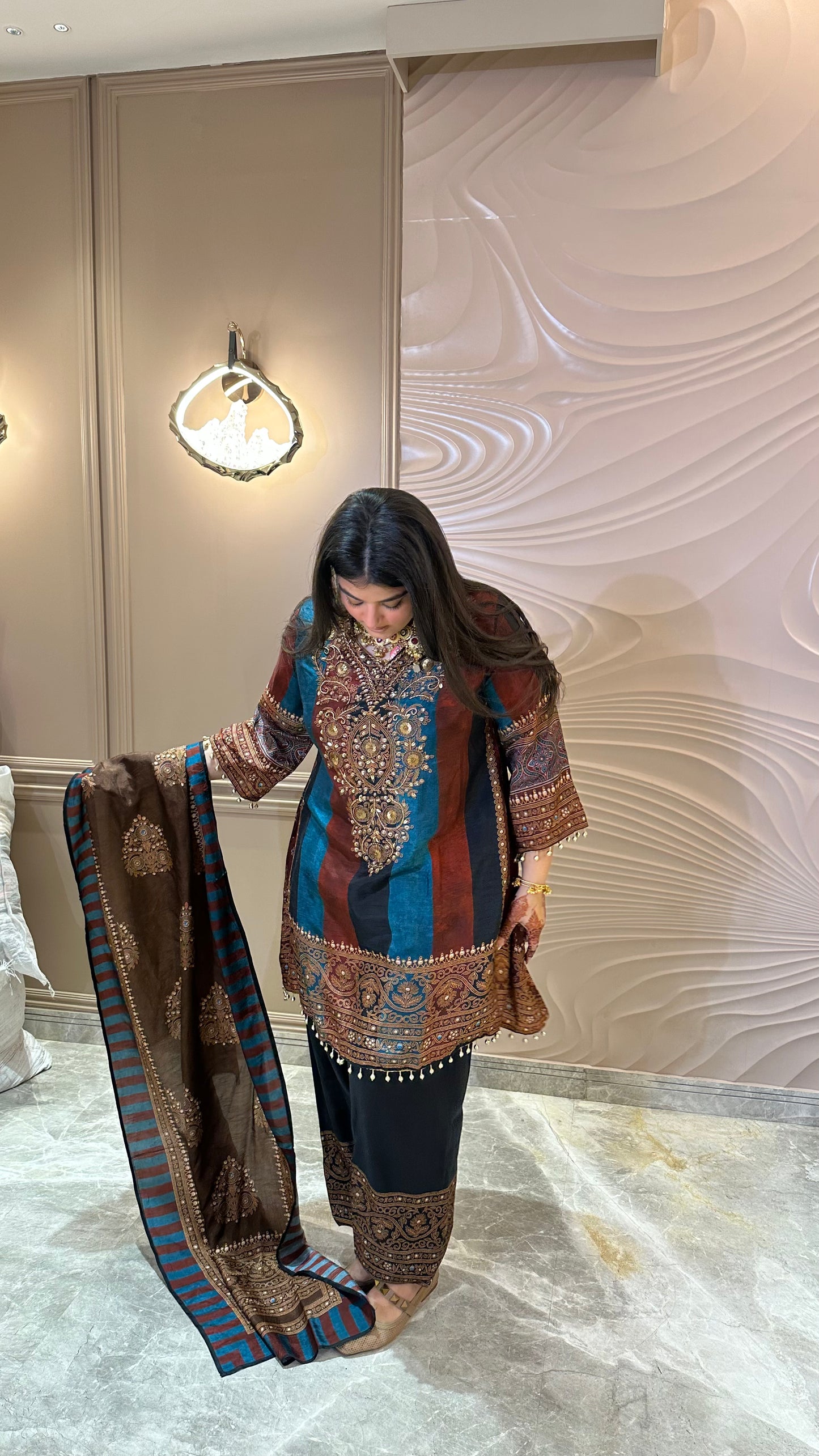 Elviora Pure Crepe Suit
