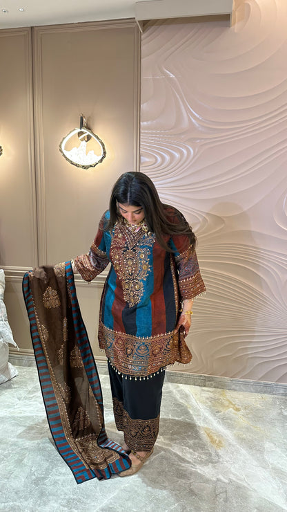 Elviora Pure Crepe Suit