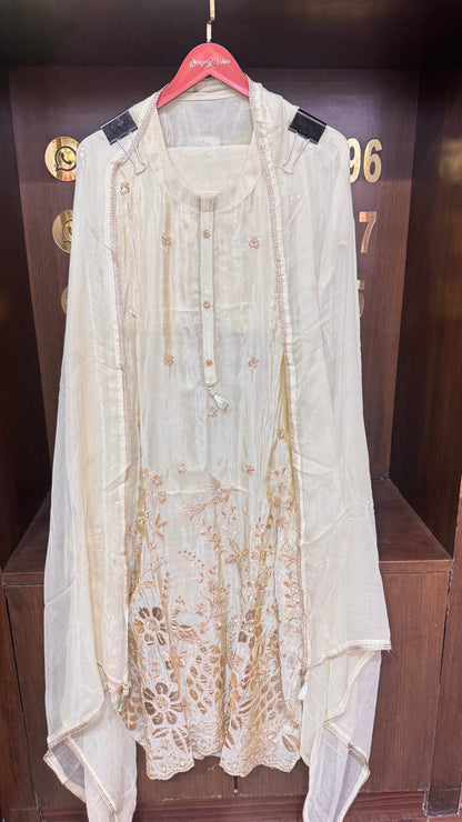 Nazakat (Shimmer Tissue Unstitch Suit)