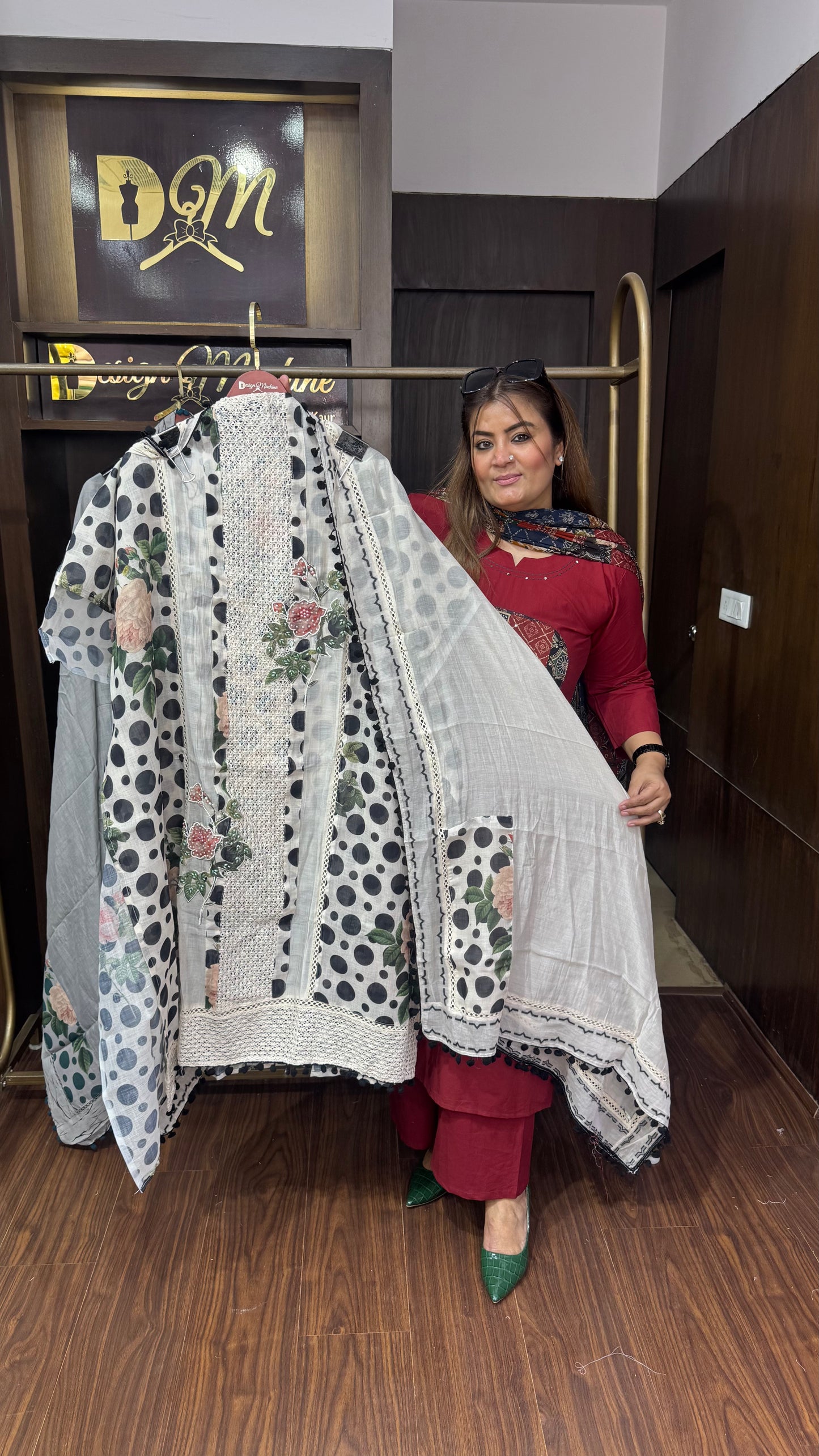Iraa (Malmal Cotton Unstitch Suit)