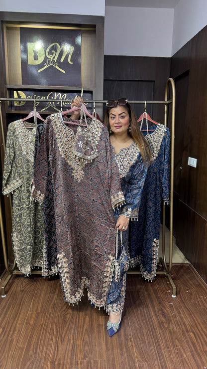 Abira (Gajji Silk Phiran)