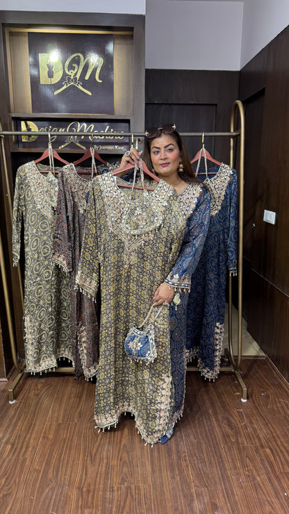 Abira (Gajji Silk Phiran)