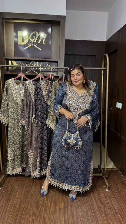 Abira (Gajji Silk Phiran)