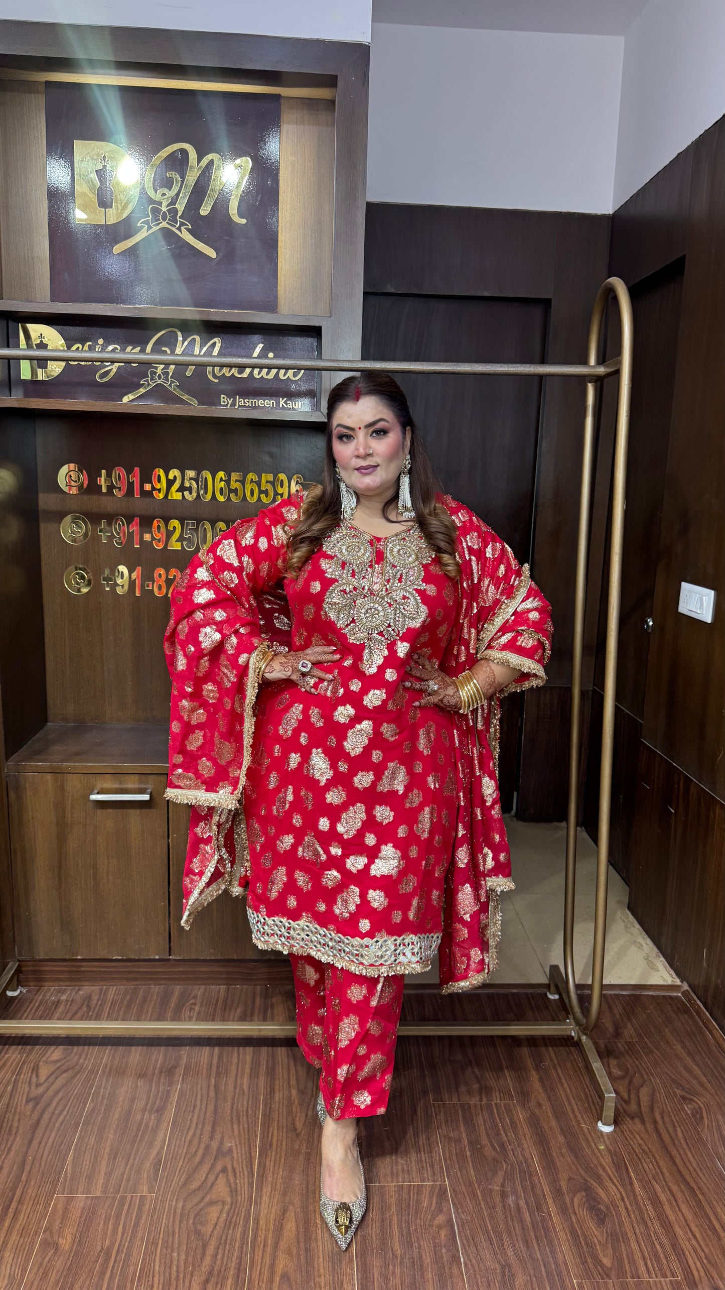 Vayra Banarasi Georgette Suit