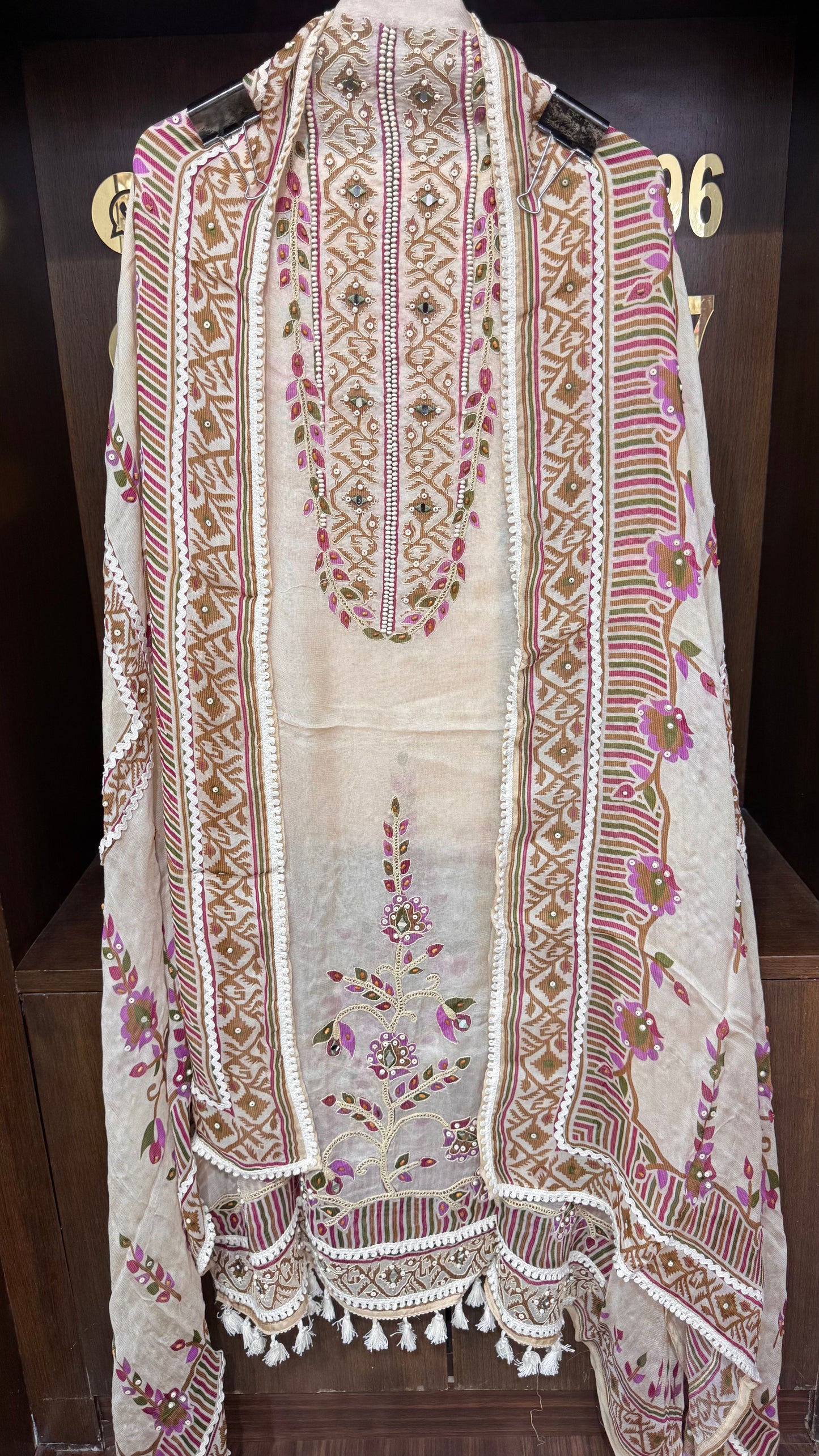 Nooraya (Glass Tissue Unstitch Suit)