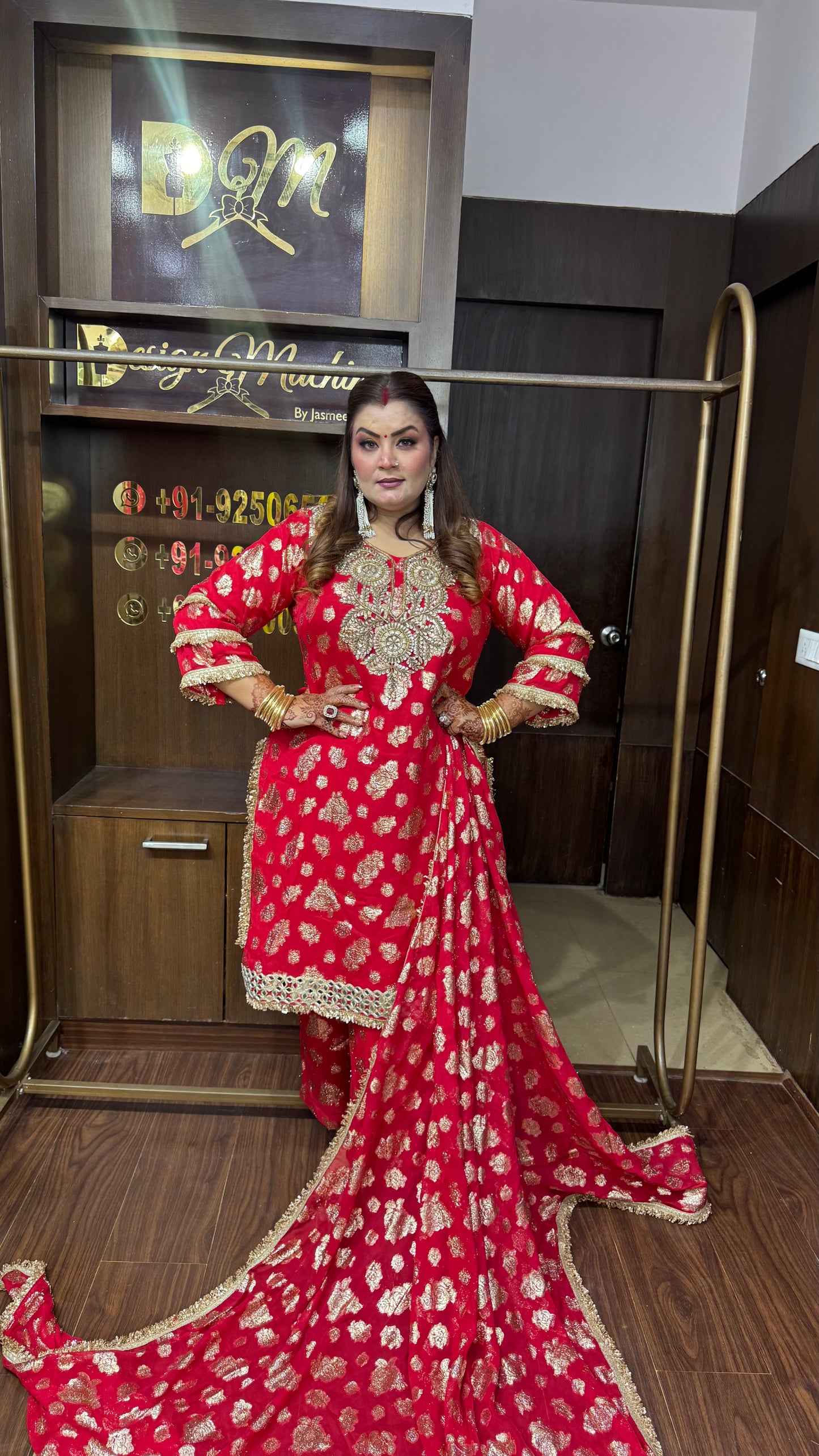 Vayra Banarasi Georgette Suit