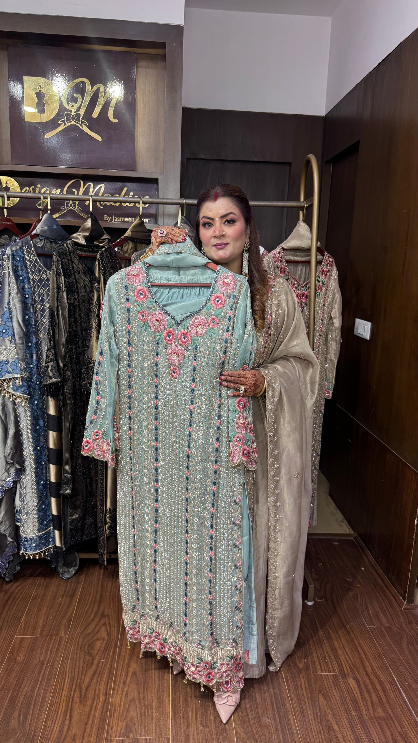 Zareesha Pakistani Suit