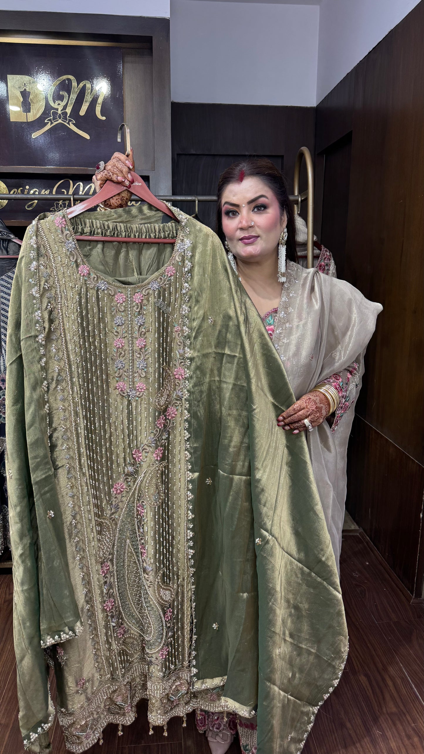 Zareesha Pakistani Suit