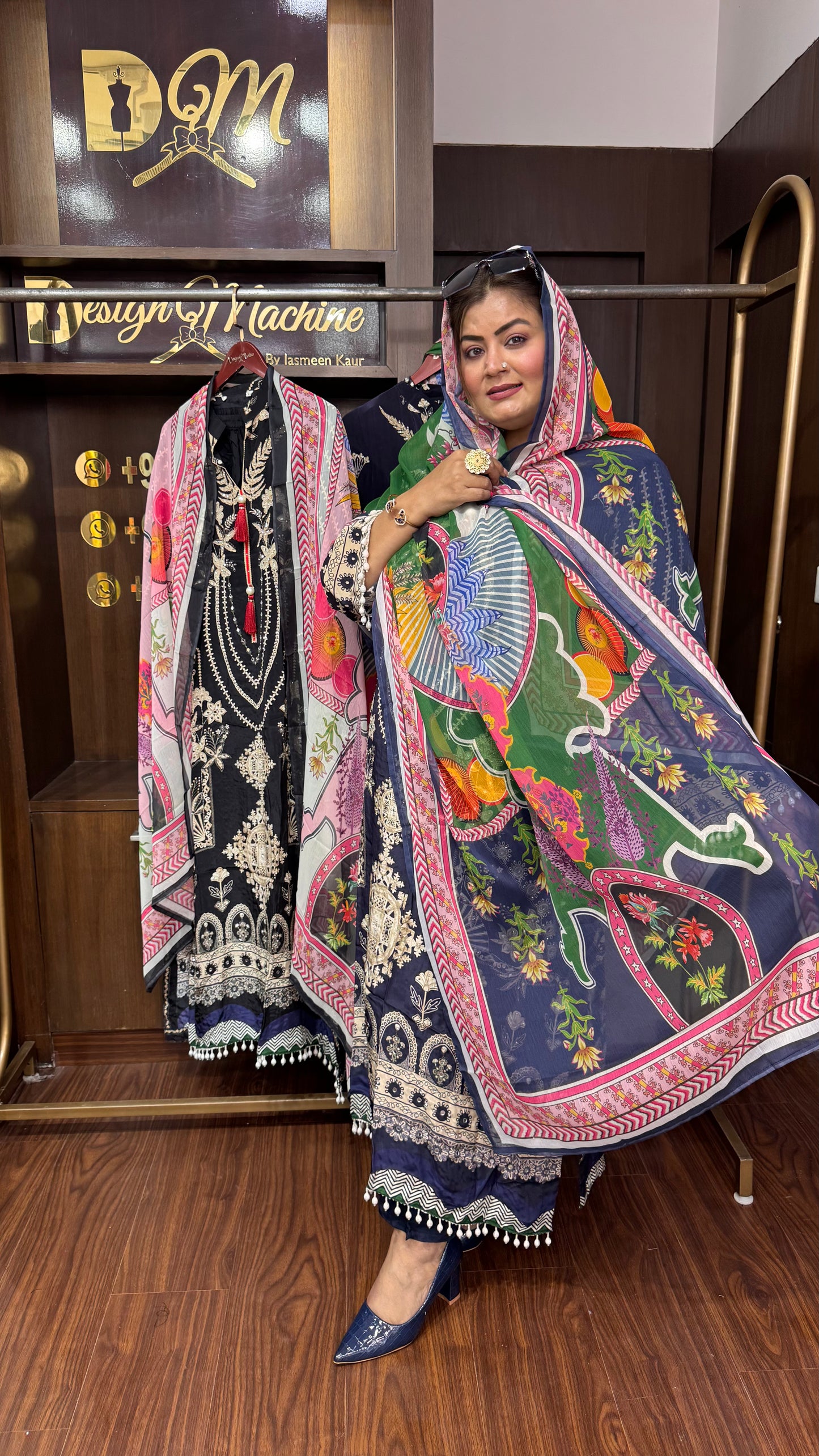 Inaaya (Pure Crepe Suit)