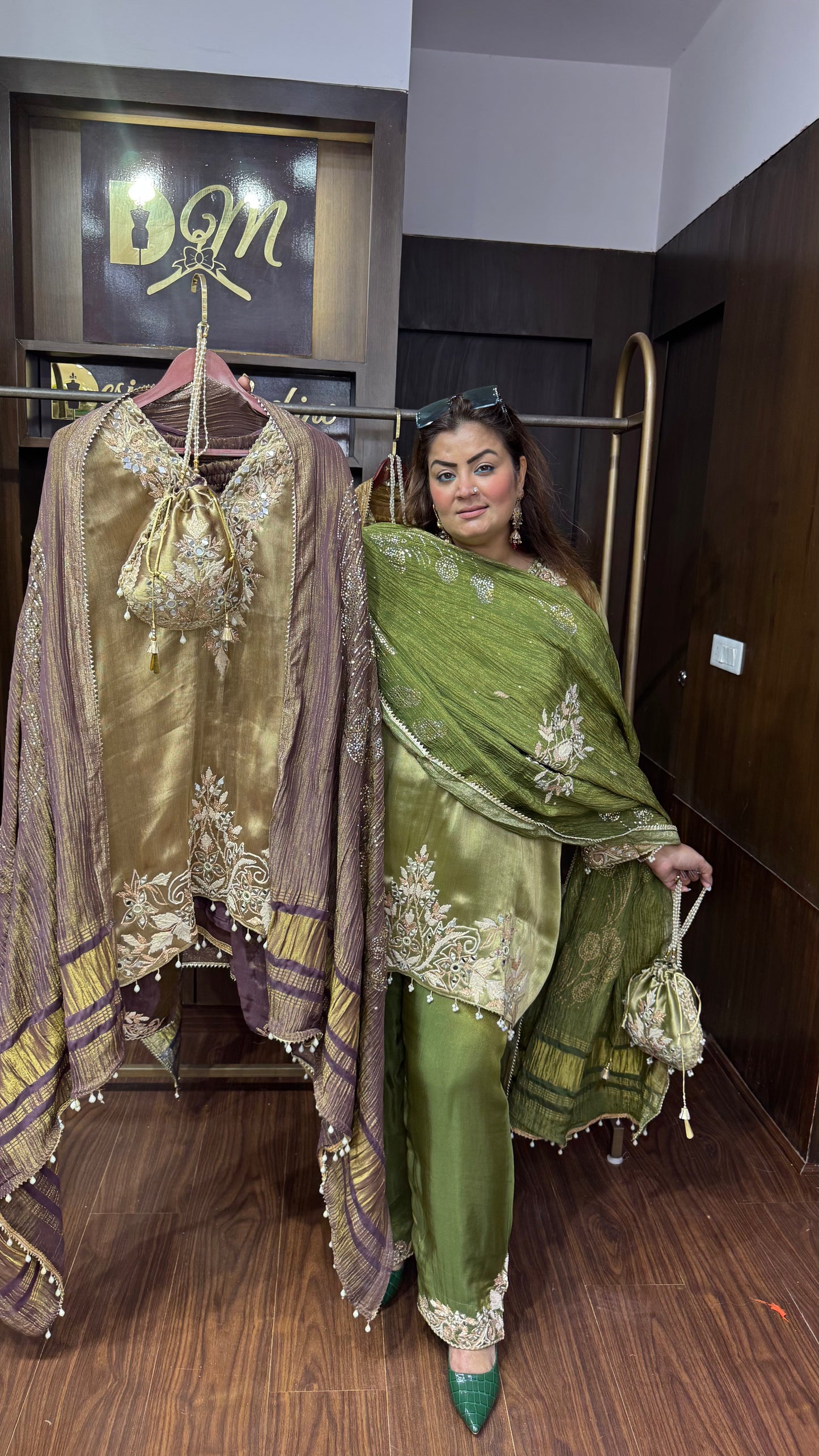 Richani  (Glass Tissue Suit)