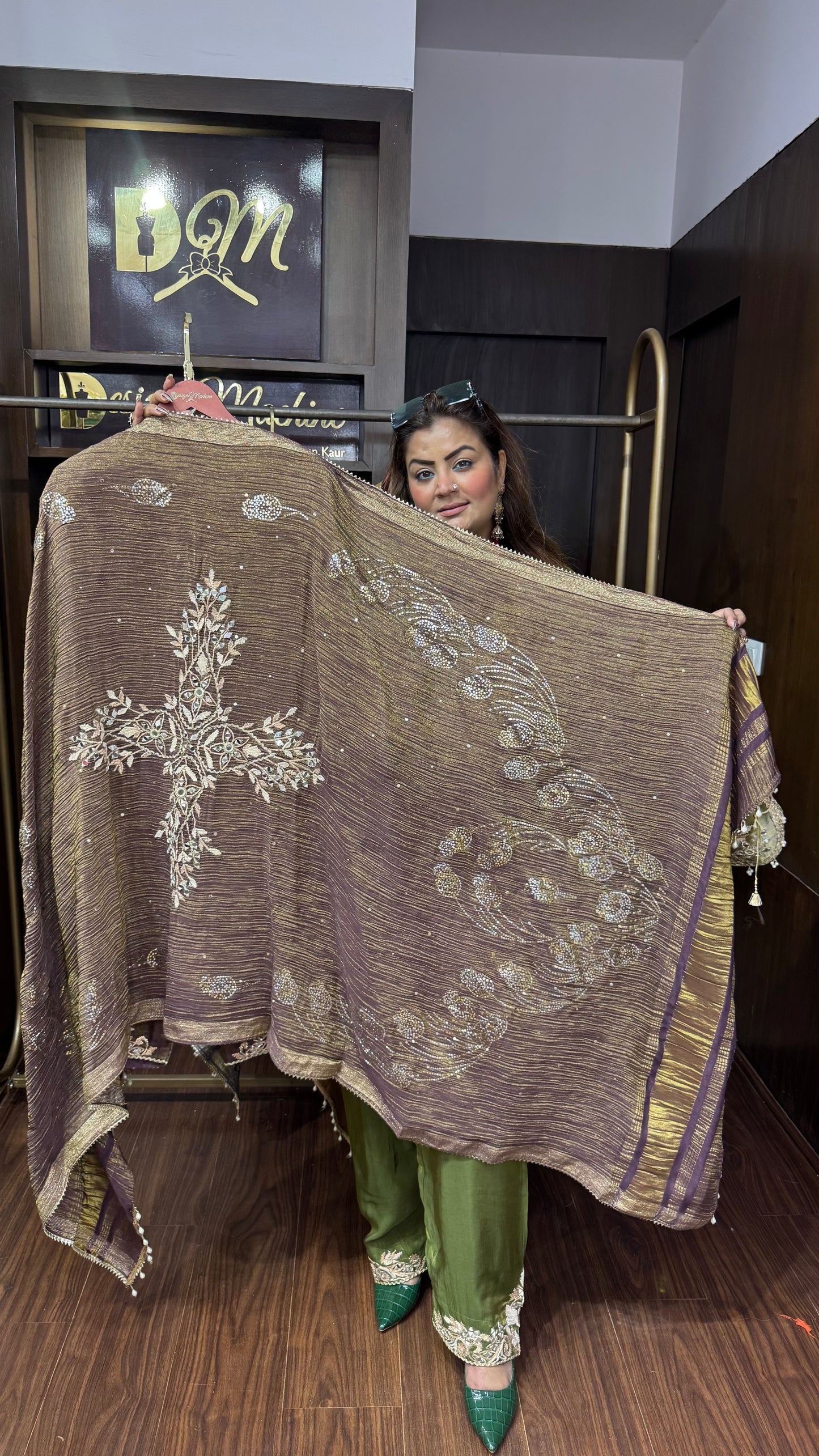 Richani  (Glass Tissue Suit)