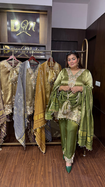 Richani  (Glass Tissue Suit)