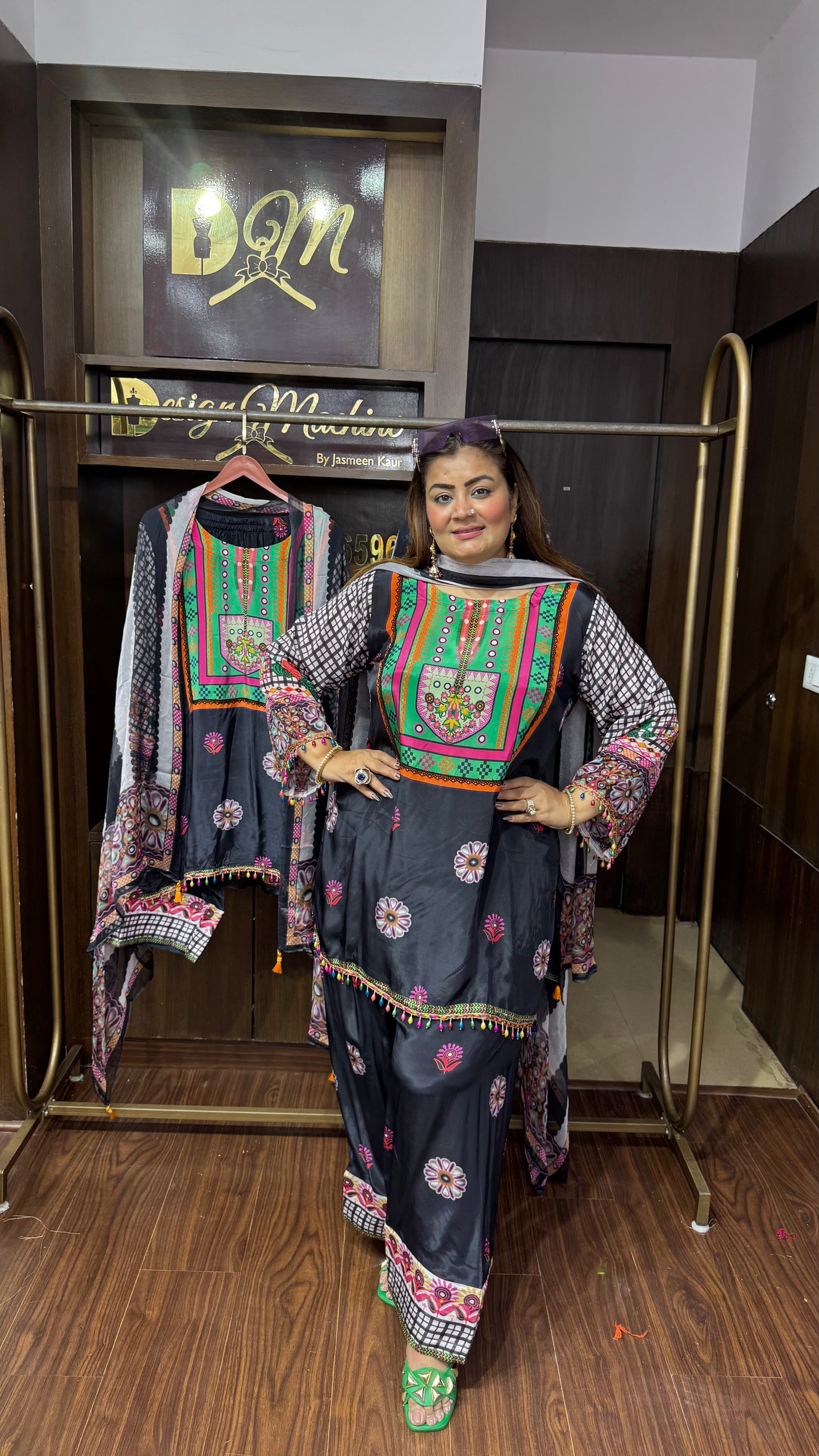 Asmi (Pure Crepe Suit)
