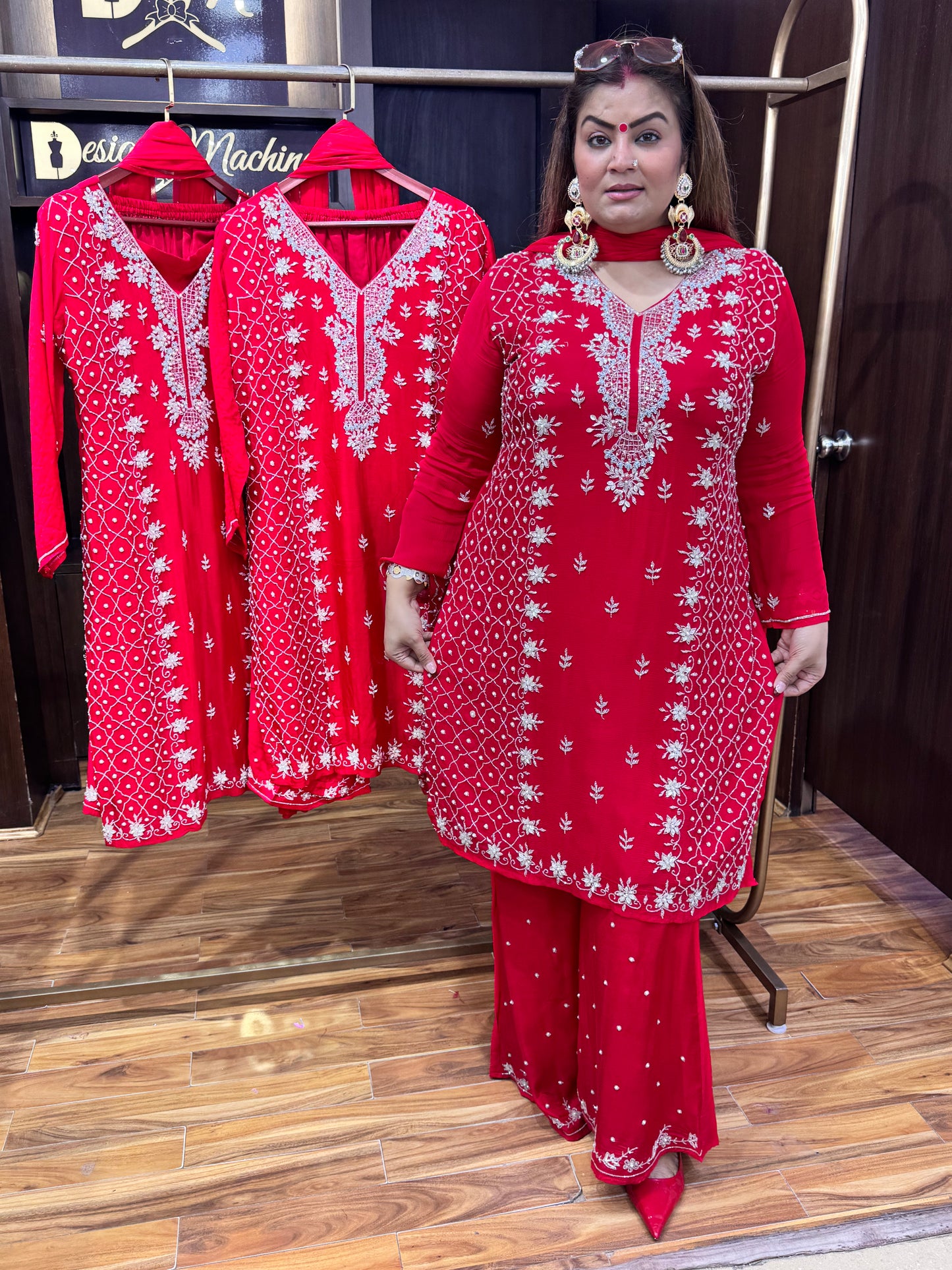 Pariza Suits