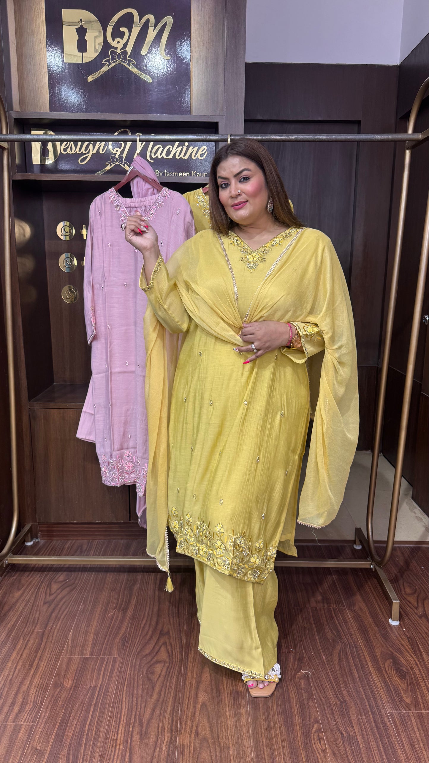 Anayka (Cotton Suit)
