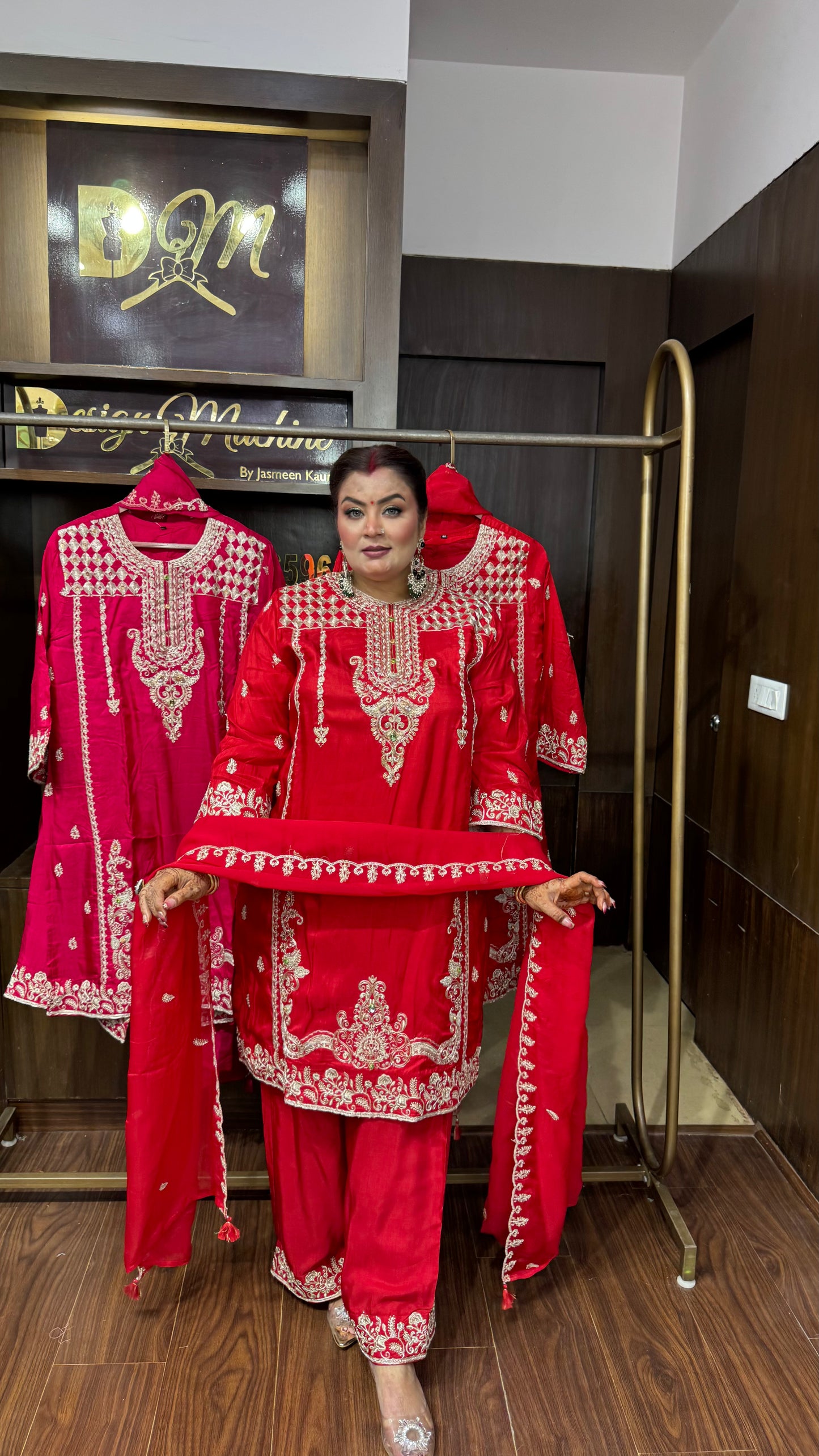 Avelisse Pure Chunon Suit