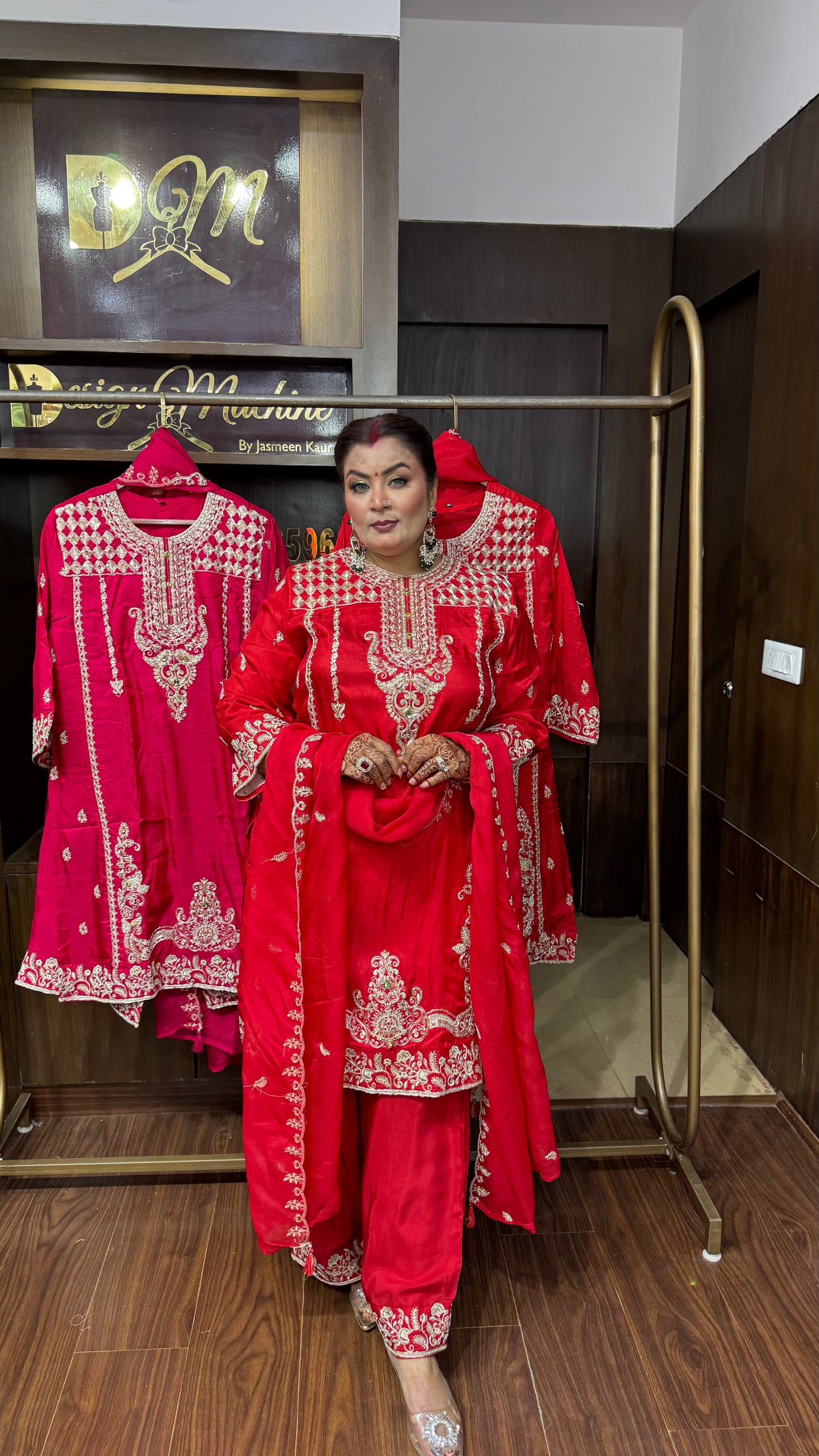 Avelisse Pure Chunon Suit