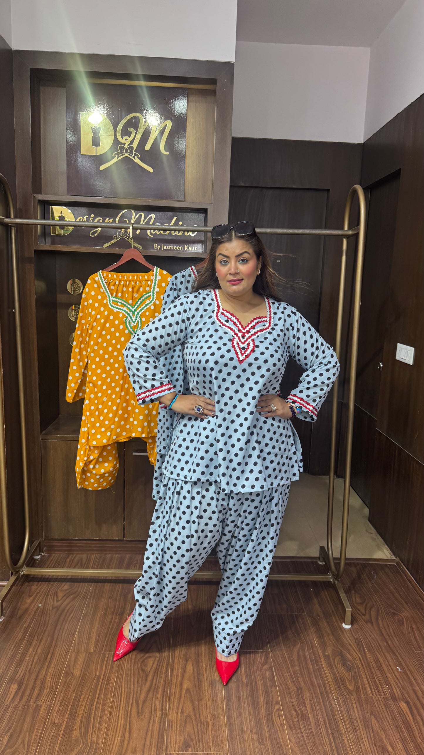 Elvaira Crepe Cordset