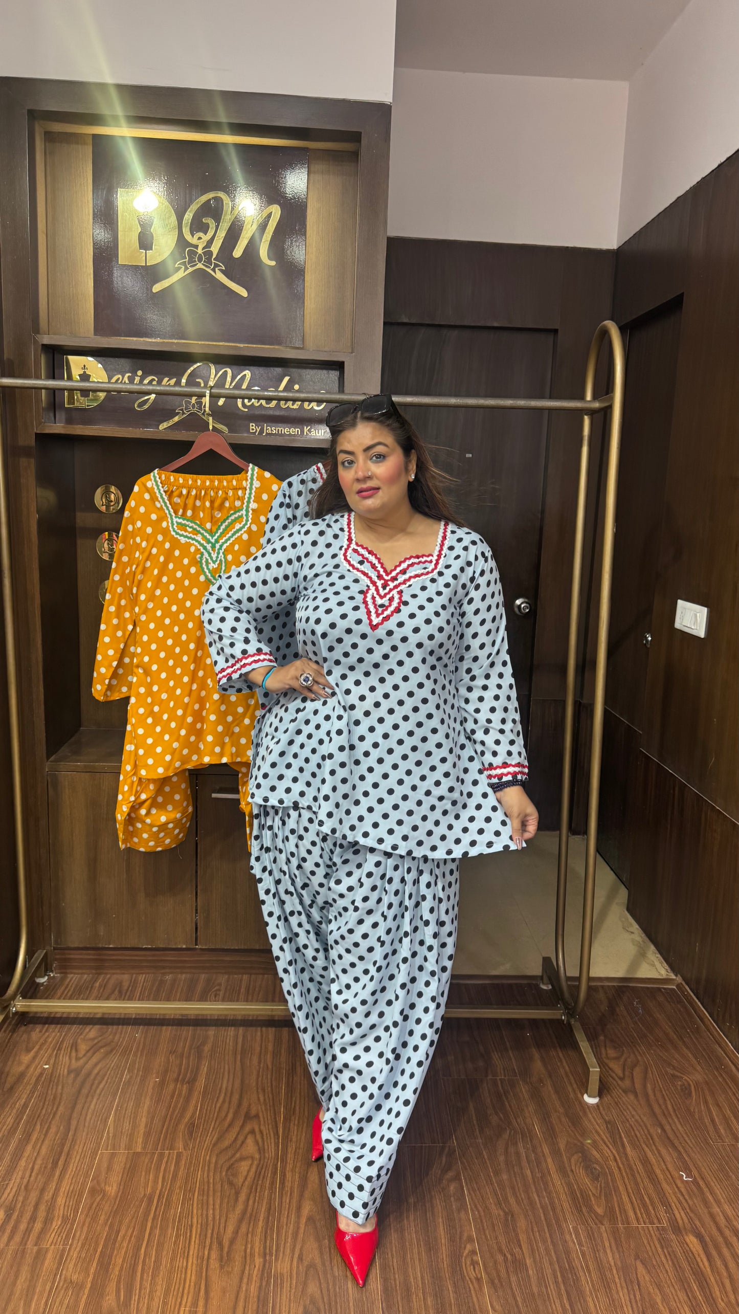 Elvaira Crepe Cordset